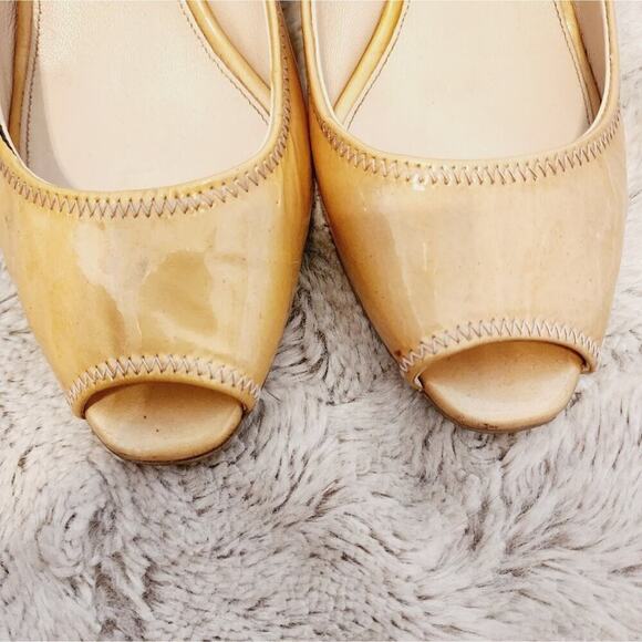 PRADA YELLOW PEEP TOE LEATHER PUMP SIZE 39 6.5 - Picture 2 of 12